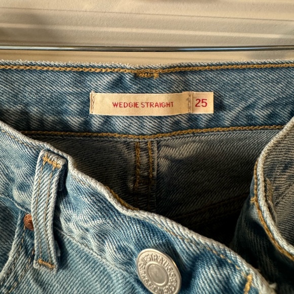 Wedgie Straight High-Rise Distressed Cropped Jeans - Picture 8 of 9